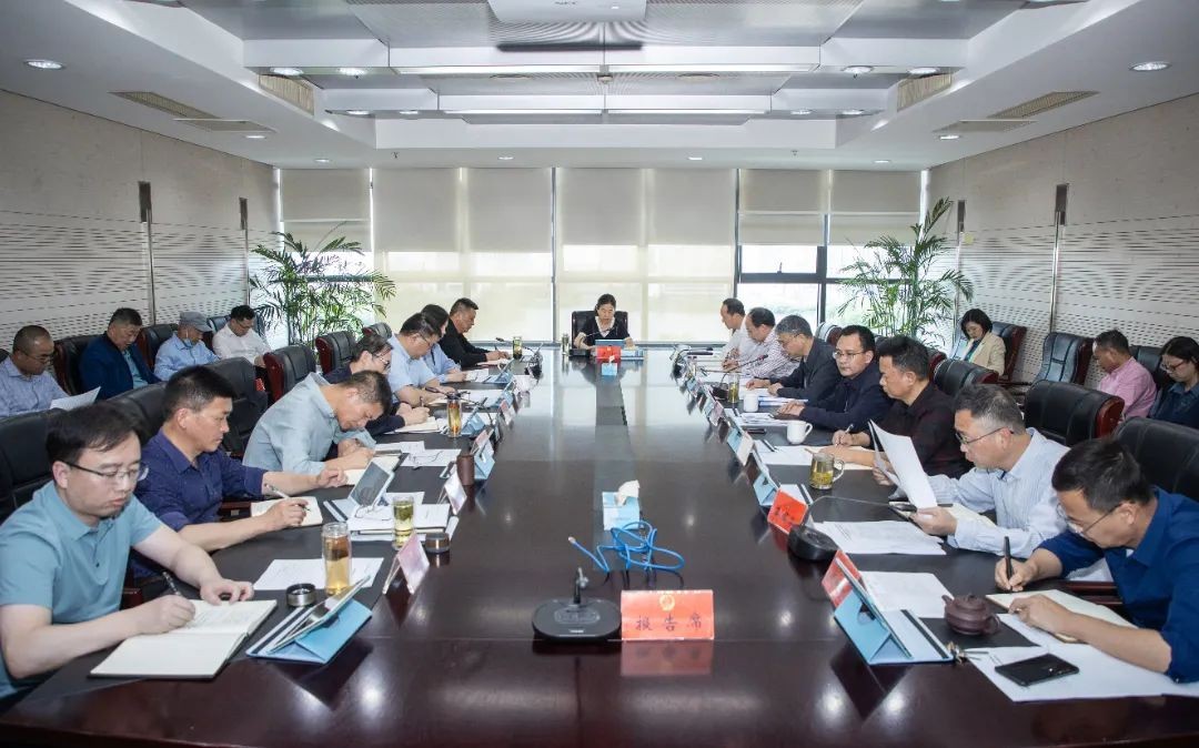 5月23日，区人大常委会党组传达学习习近平总书记近期重要讲话精神